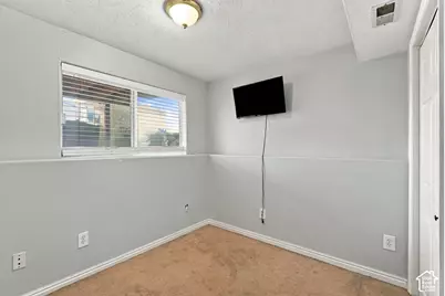 5791 S 3975 W, Roy, UT 84067 - Photo 27
