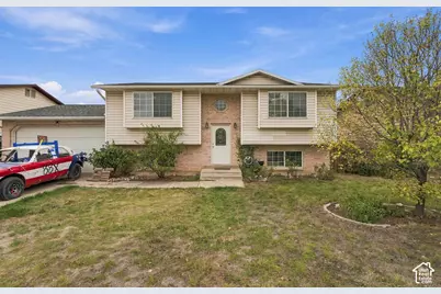 5791 S 3975 W, Roy, UT 84067 - Photo 5