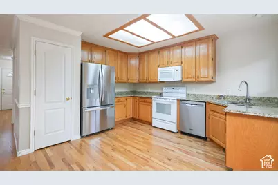 821 E 800 S, Springville, UT 84663 - Photo 11