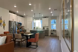 981 N Hay Ln, Farmington, UT 84025 - Photo 3