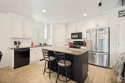 182 W Hancock Cir, North Ogden, UT 84404 - Photo 7