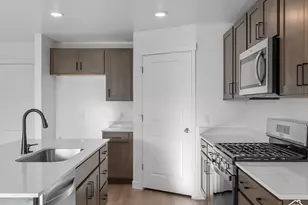 2217 N Glacier Ln E, Heber City, UT 84032 - Photo 5