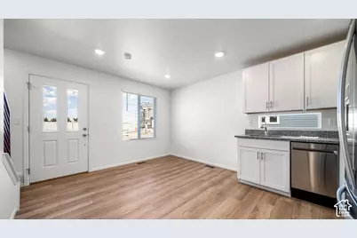 548 N Beaver Ln, Saratoga Springs, UT 84045 - Photo 7