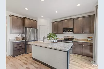 7578 N Timber Country Rd E, Eagle Mountain, UT 84005 - Photo 5
