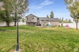 42 Country Bend Rd, Farmington, UT 84025 - Photo 23
