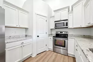 127 E Jordan Ridge Blvd N, Saratoga Springs, UT 84045 - Photo 3