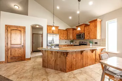 10771 N Village Dr, Highland, UT 84003 - Photo 11