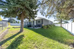1646 N 160 E, Orem, UT 84057 - Photo 37
