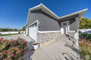 1642 N 160 E, Orem, UT 84057 - Photo 5