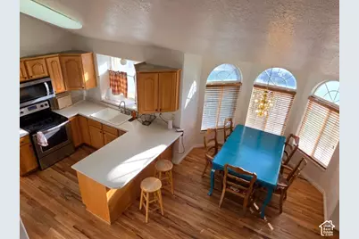 1643 Lewis and Clark Dr, Centerville, UT 84014 - Photo 13