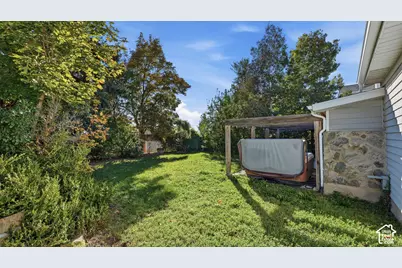 102 E 1150 N, Layton, UT 84041 - Photo 31