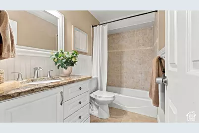 102 E 1150 N, Layton, UT 84041 - Photo 13