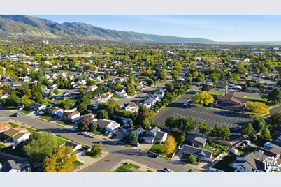 102 E 1150 N, Layton, UT 84041 - Photo 41