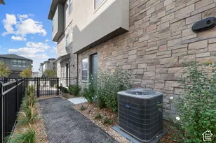 576 N Buffalo Grass Ln, Lindon, UT 84042 - Photo 17