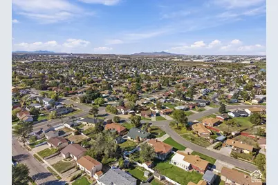 4759 W 3280 S, West Valley, UT 84120 - Photo 45