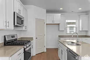 590 N Buffalo Grass Ln, Lindon, UT 84042 - Photo 9