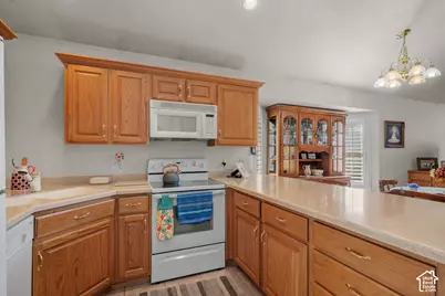 473 E Green Haven Dr E, Midvale, UT 84047 - Photo 13