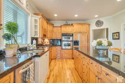 611 E 900 N, Kaysville, UT 84037 - Photo 7