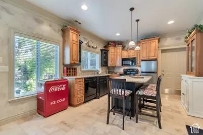 611 E 900 N, Kaysville, UT 84037 - Photo 19