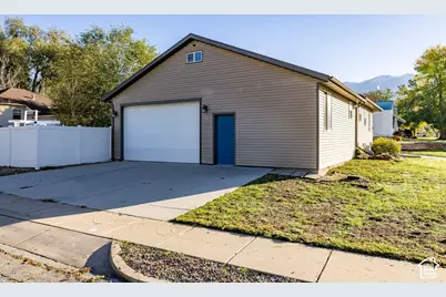605 E Adams St, Layton, UT 84041 - Photo 31