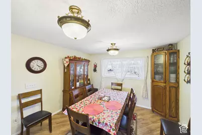352 W 1115 N, Sunset, UT 84015 - Photo 7