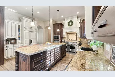 2459 E 8300 S, South Weber, UT 84405 - Photo 33