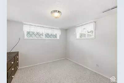 1934 W Lindsay Dr S, Taylorsville, UT 84129 - Photo 31