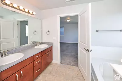 1773 W Parkview Dr, Syracuse, UT 84075 - Photo 19