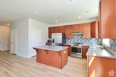 1773 W Parkview Dr, Syracuse, UT 84075 - Photo 7