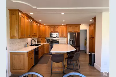 4527 Forest Green Dr, Ogden, UT 84403 - Photo 9