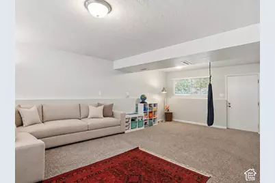 975 S 200 E, Layton, UT 84041 - Photo 19