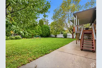 975 S 200 E, Layton, UT 84041 - Photo 31
