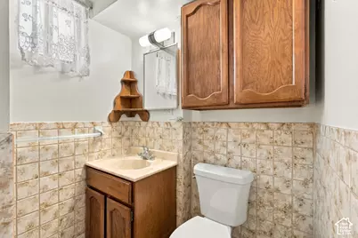 5454 Elaine Ave, West Valley, UT 84120 - Photo 21