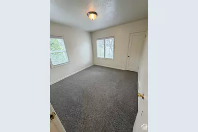 4910 S 900 E, Murray, UT 84117 - Photo 9