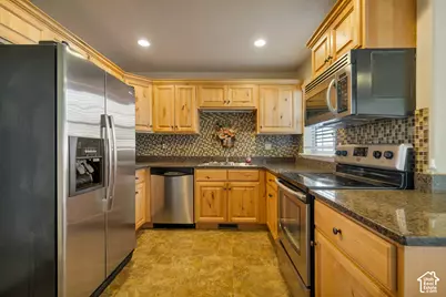 482 S 2500 W #8, Springville, UT 84663 - Photo 3