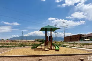 1521 S 920 W, Clearfield, UT 84015 - Photo 19
