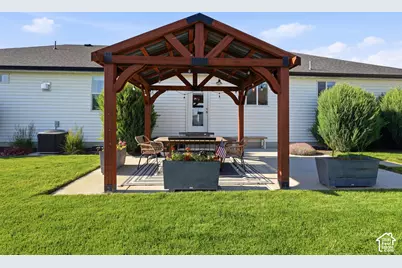 1058 E 300 S, Smithfield, UT 84335 - Photo 47