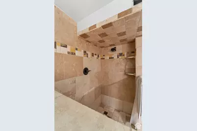 5698 S Mirkwood Ln, Taylorsville, UT 84129 - Photo 29