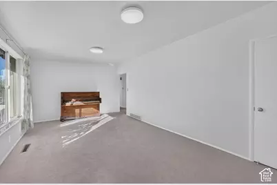 447 E 550 S, Bountiful, UT 84010 - Photo 3