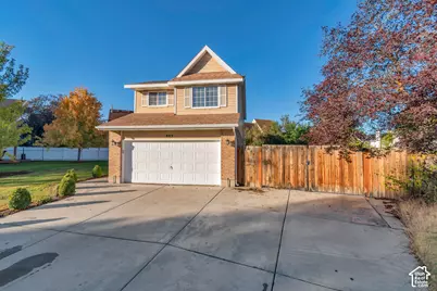 802 E Tara Cir, Midvale, UT 84047 - Photo 3