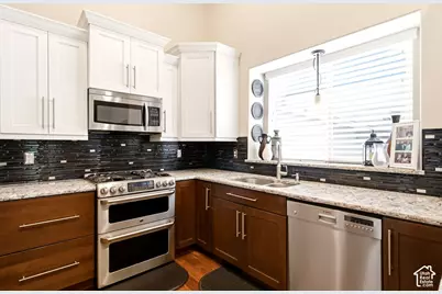1425 S 300 E, Kaysville, UT 84037 - Photo 11