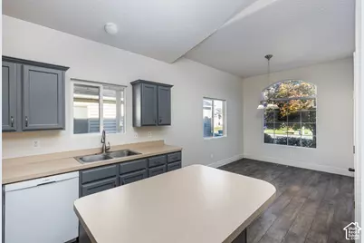 76 E 300 N, Orem, UT 84057 - Photo 9