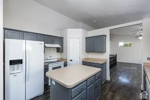 76 E 300 N, Orem, UT 84057 - Photo 7