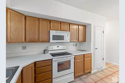 1250 E 300 S, Salt Lake City, UT 84102 - Photo 13