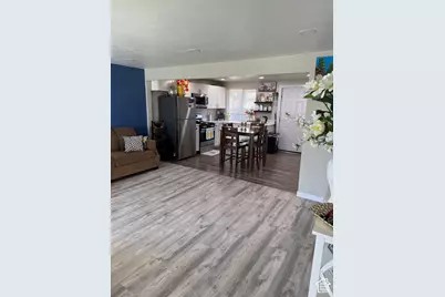 40 Zircon Cir, Layton, UT 84041 - Photo 3