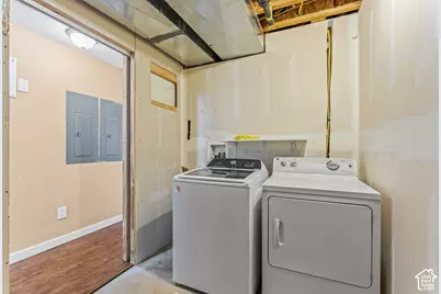 1053 Bellingham Ct, North Salt Lake, UT 84054 - Photo 31