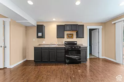 1053 Bellingham Ct, North Salt Lake, UT 84054 - Photo 27