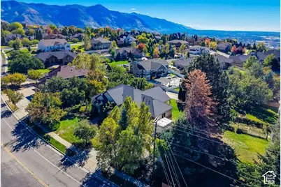 323 W 4300 N, Pleasant View, UT 84414 - Photo 5