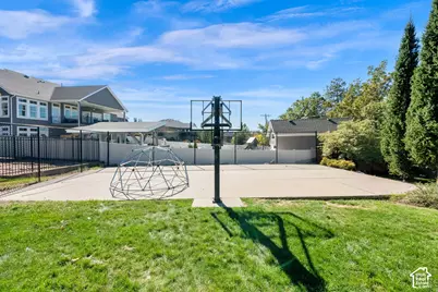 323 W 4300 N, Pleasant View, UT 84414 - Photo 45