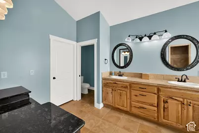 323 W 4300 N, Pleasant View, UT 84414 - Photo 21
